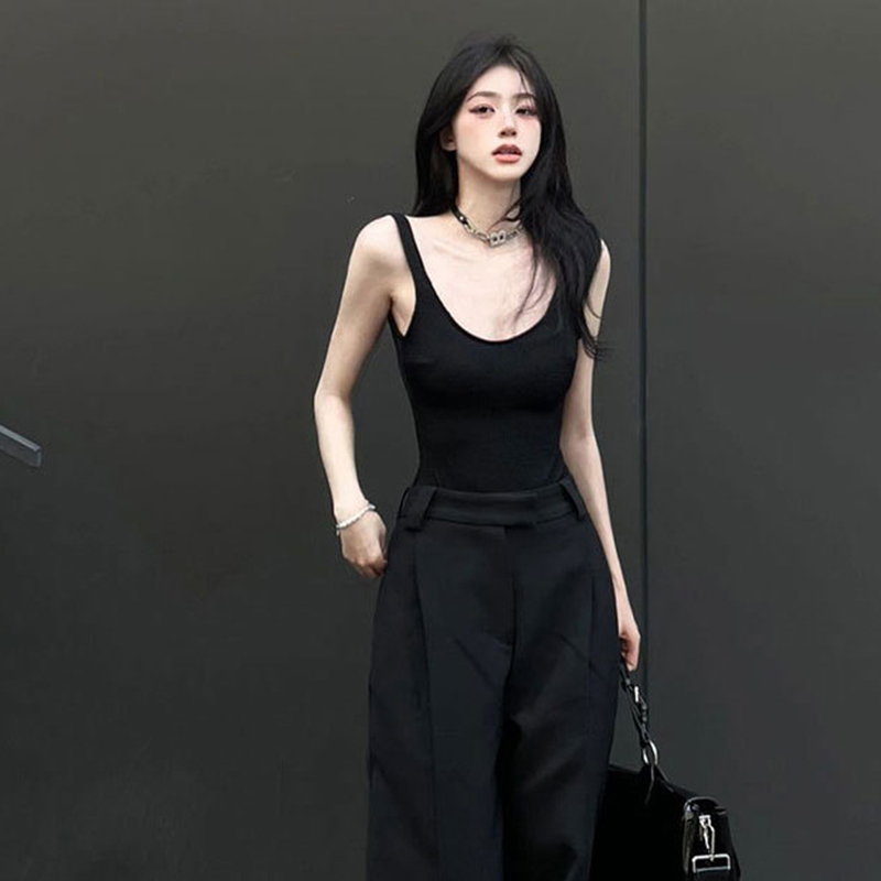 Barboteuse à bretelles noires  - Suspender Tank Top avis et prix